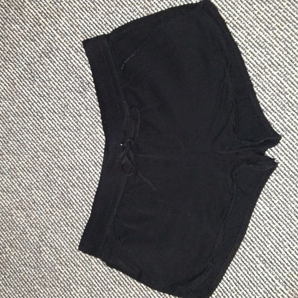 NWOT Casual front & Back pocket short